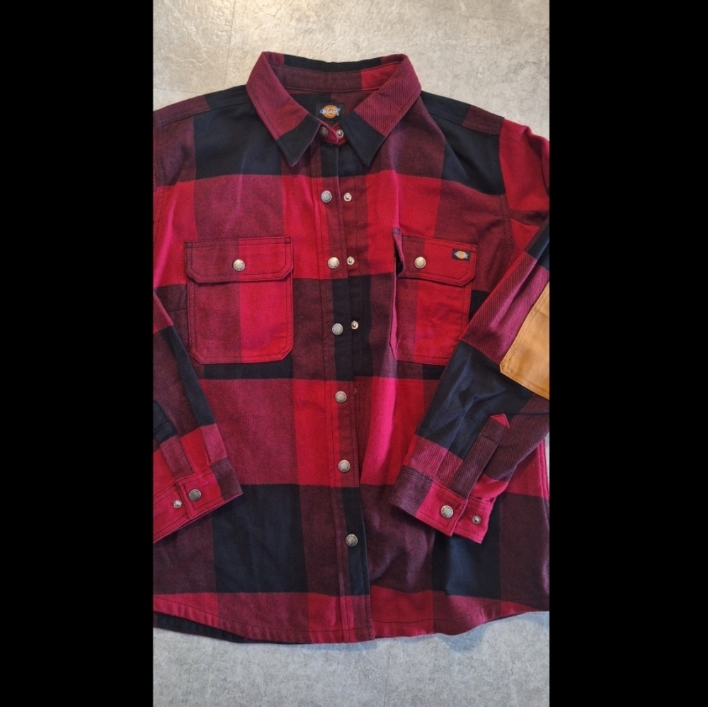 Dickies Red & Black Buffalo Plaid Button-Up Shirt Womens XL